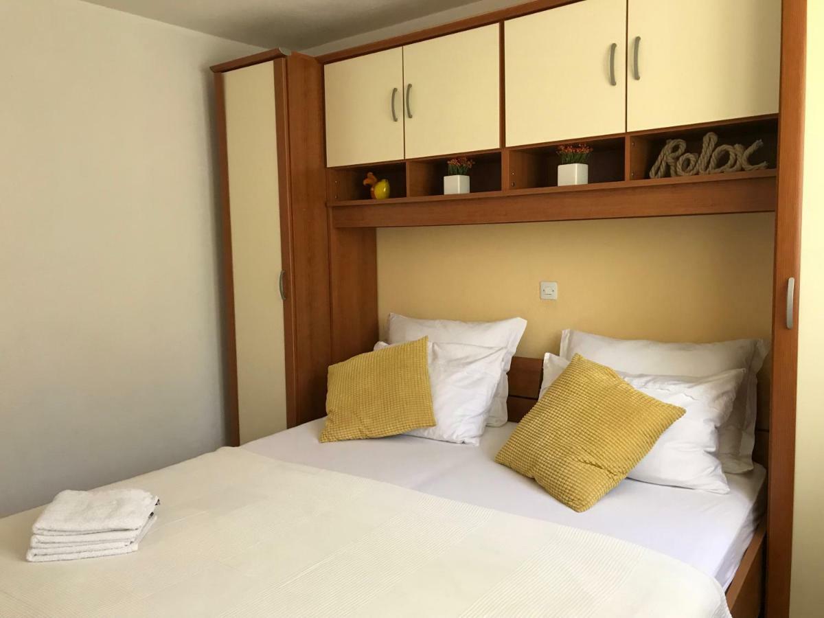 Apartments Biskup Privlaka  Bagian luar foto